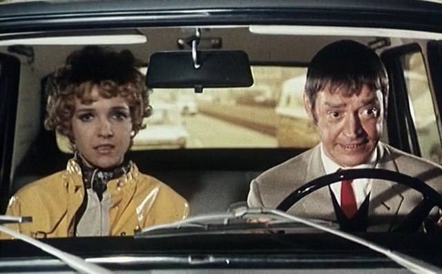 Charleys Onkel (1969)_RU_DE_Grampy.mkv_snapshot_00.01.50.876.png