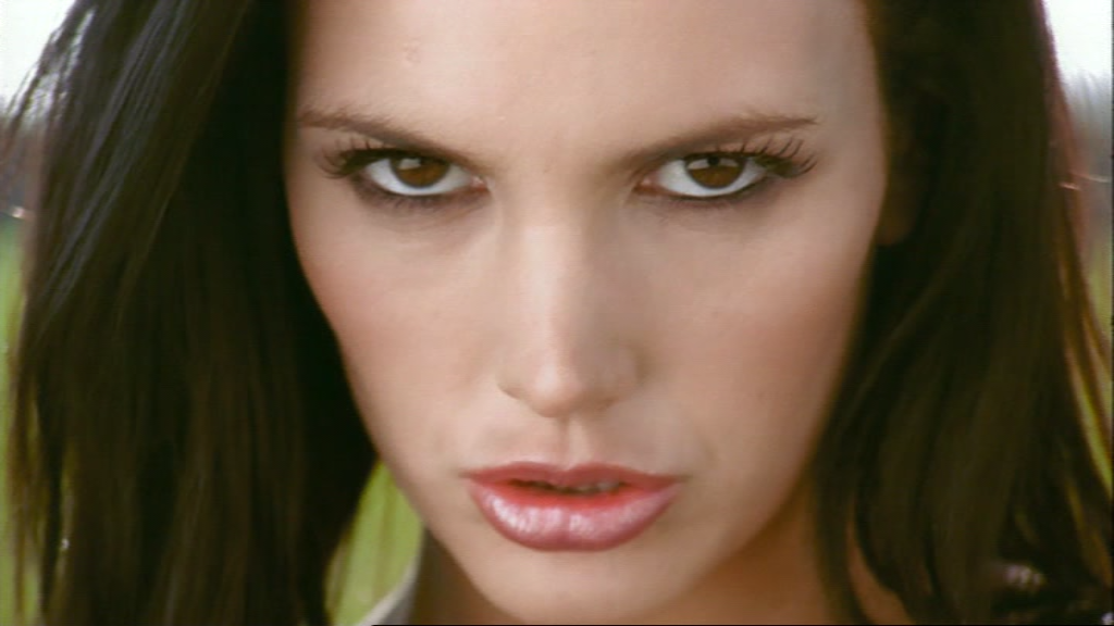 Corenell vs. Lisa Marie Experience - Keep On Jumpin (Late Night Version).vob_snapshot_01.00.452.png