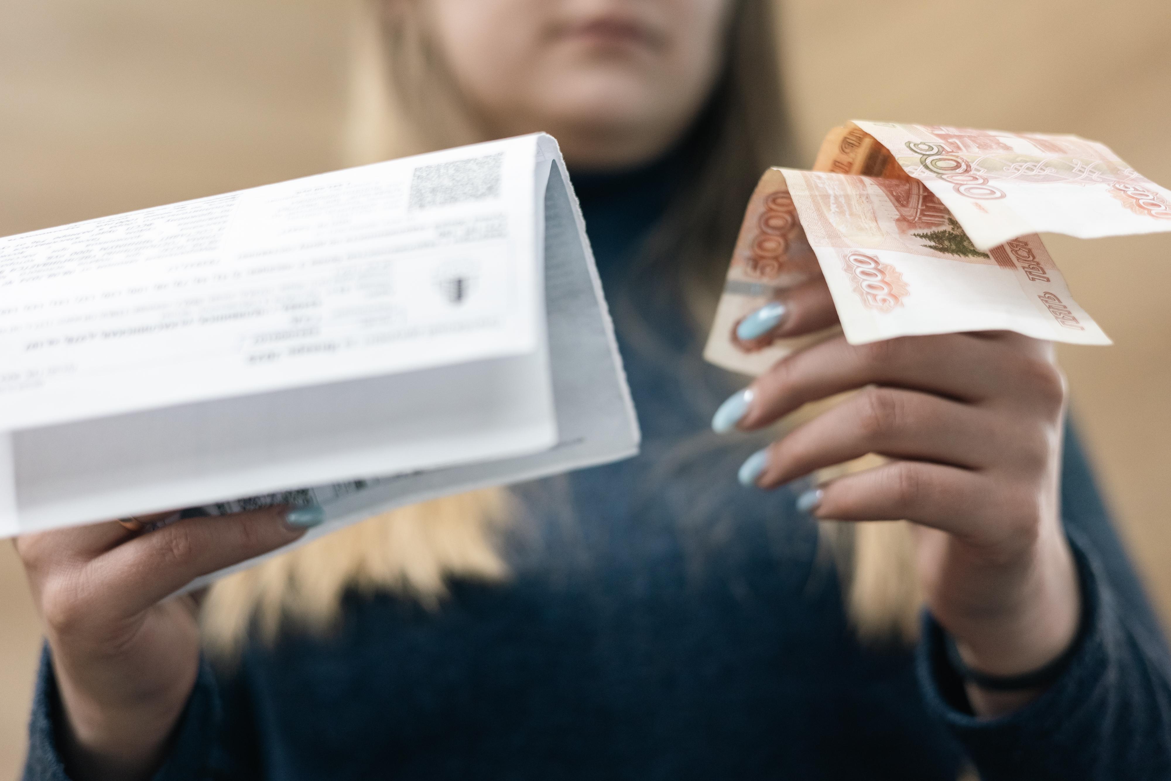 Снижение платежей за ЖКХ после отопительного сезона в России