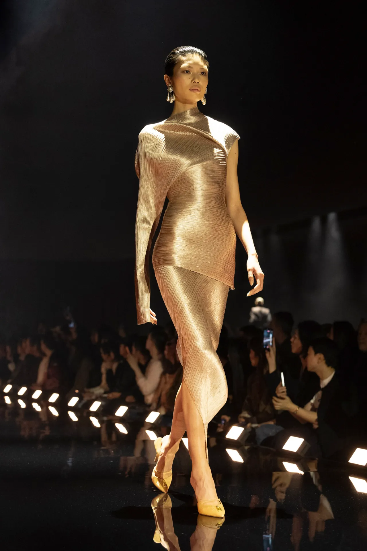 schiaparelli-fall-2026-rtw-pfw-r-ctsy-014.webp