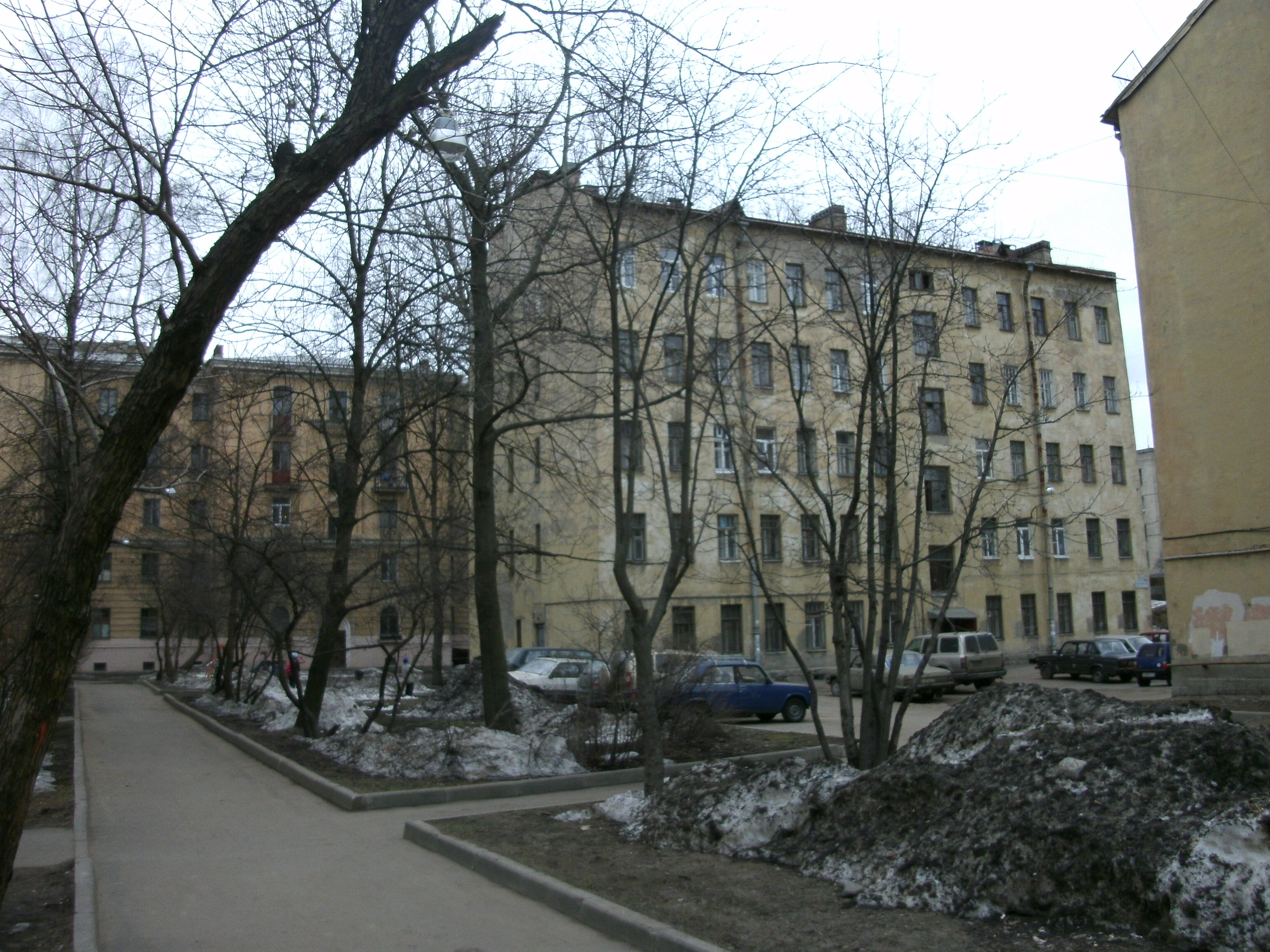 Парголовская 12Б.JPG