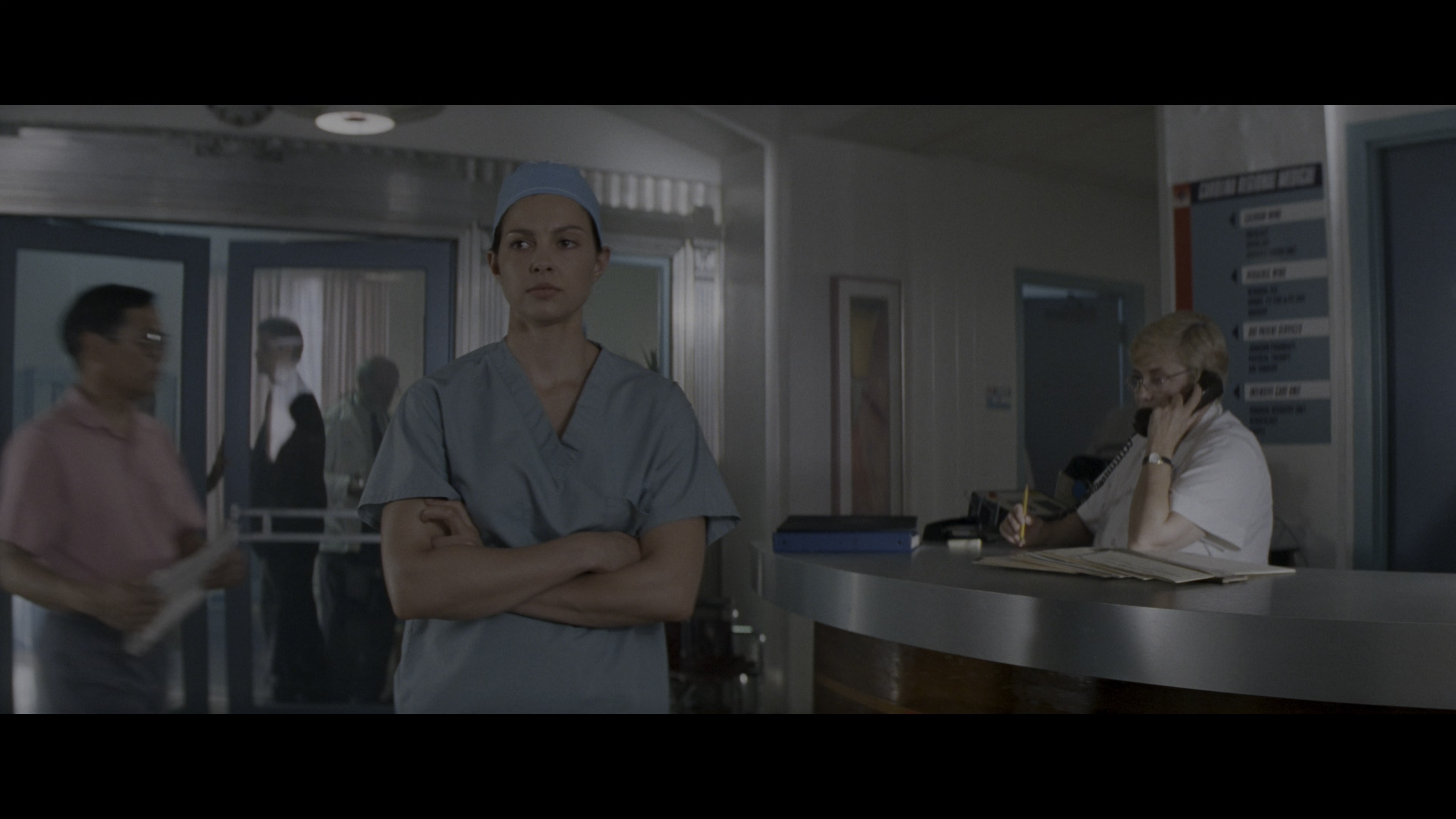 Целуя девушек.1997.UHD.BluRay.2160p.mkv_snapshot_00.20.57.214.jpg