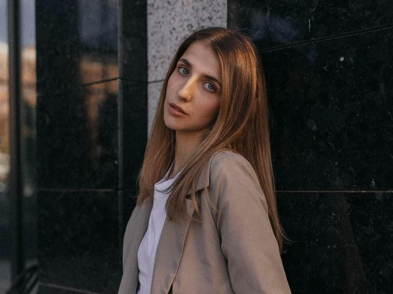 22-летняя девушка из Новосибирска объявила банкротство при долге 708 тысяч рублей