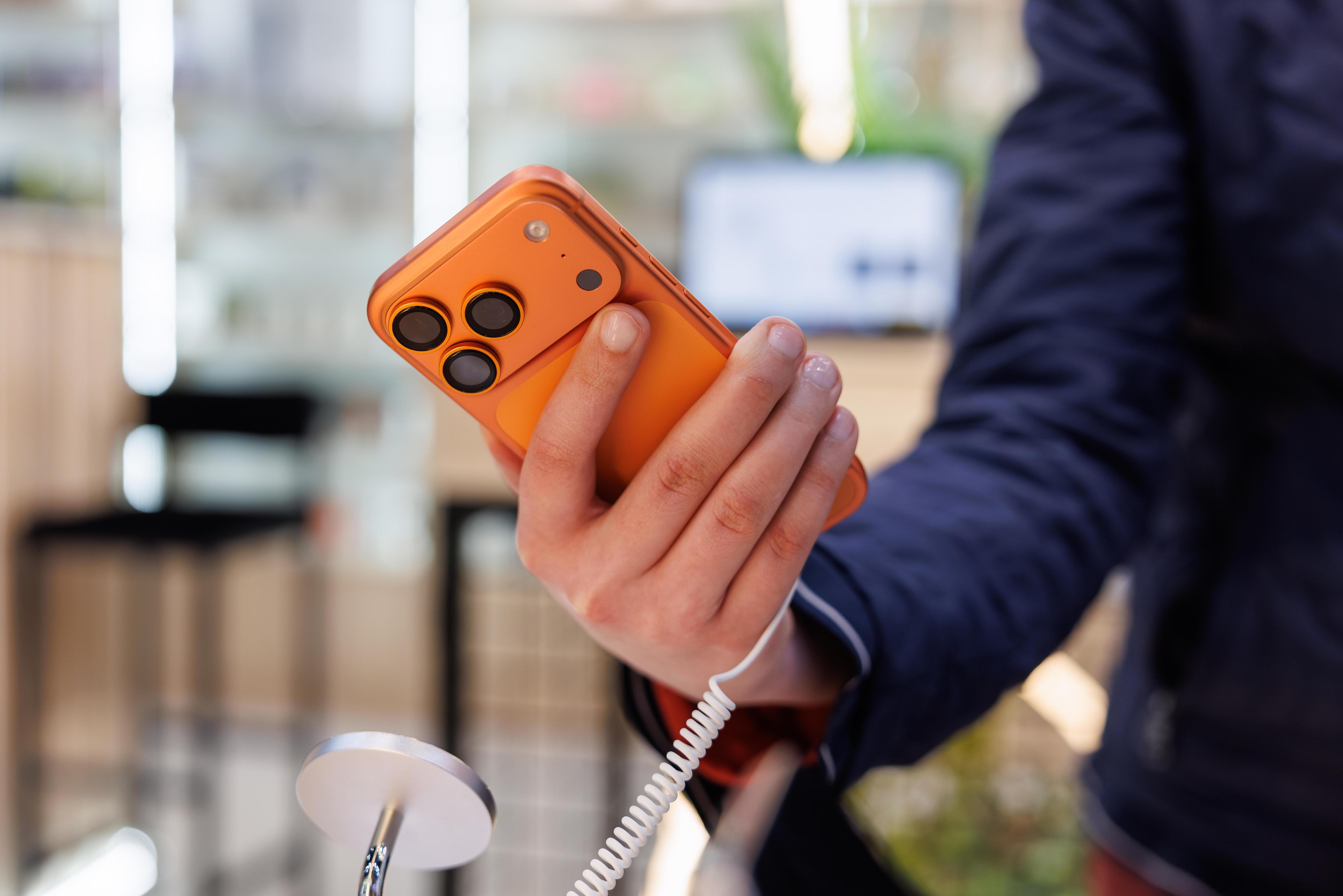 С 1 апреля пермяки не могут пополнять Apple ID с мобильного счета