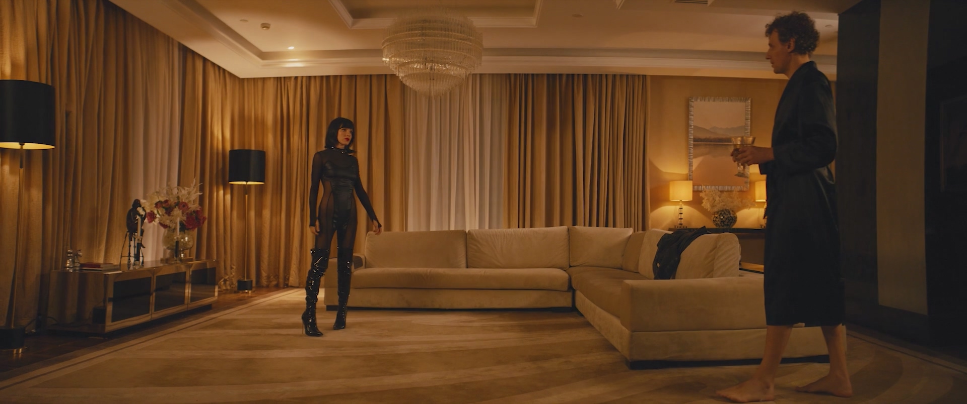 Анна Глаубэ Искусство соблазна II 4 серия (2026) HD 1080.mp4_20260402_090438.848.jpg