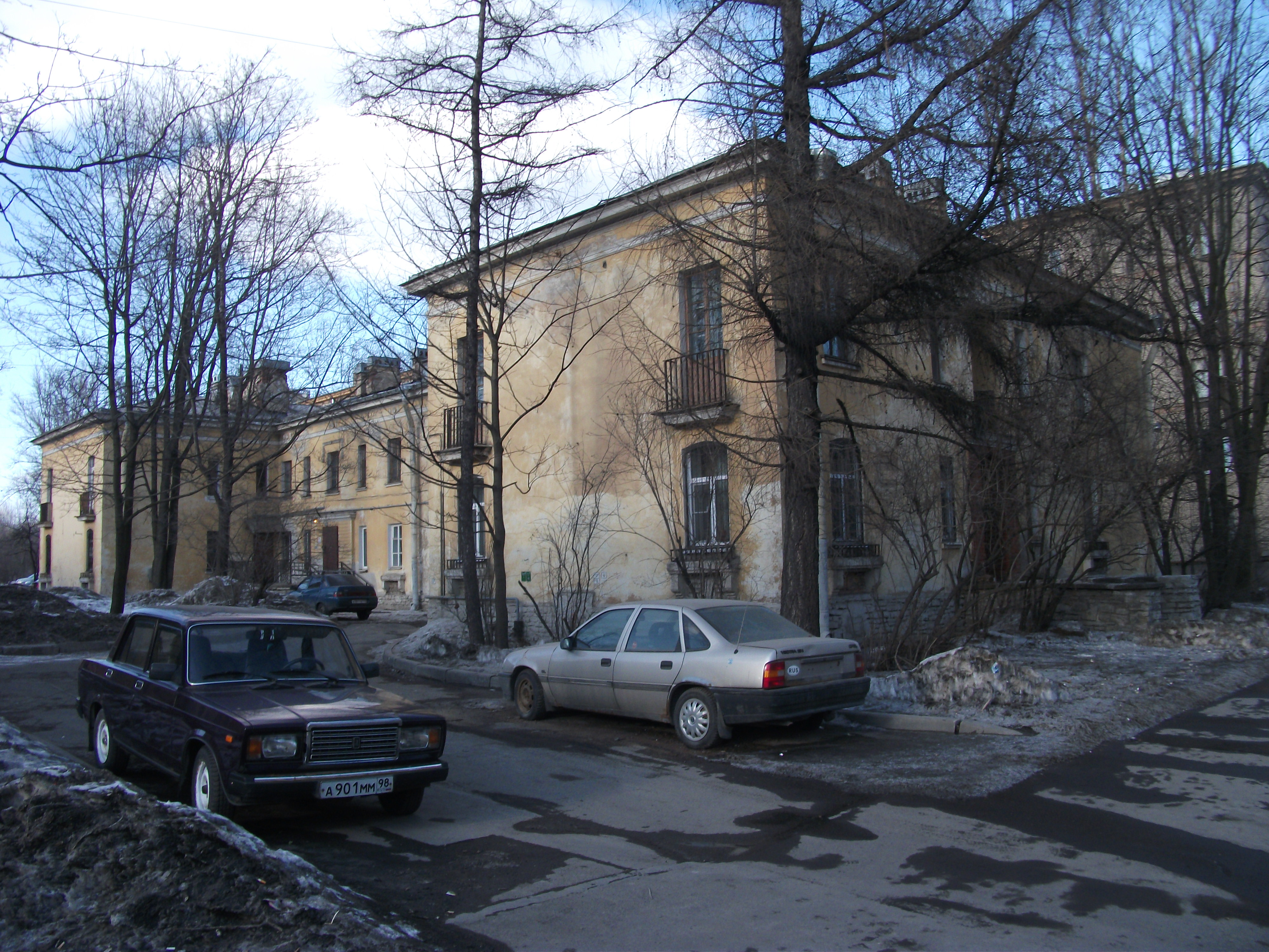 ул. Ткачей, 19