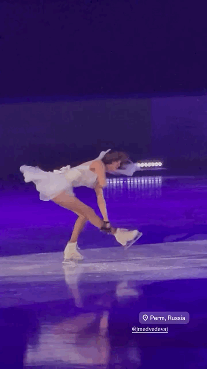 https://i4.imageban.ru/out/2026/04/11/ff8312bb281bc061d5cb4b8fec5073fe.gif