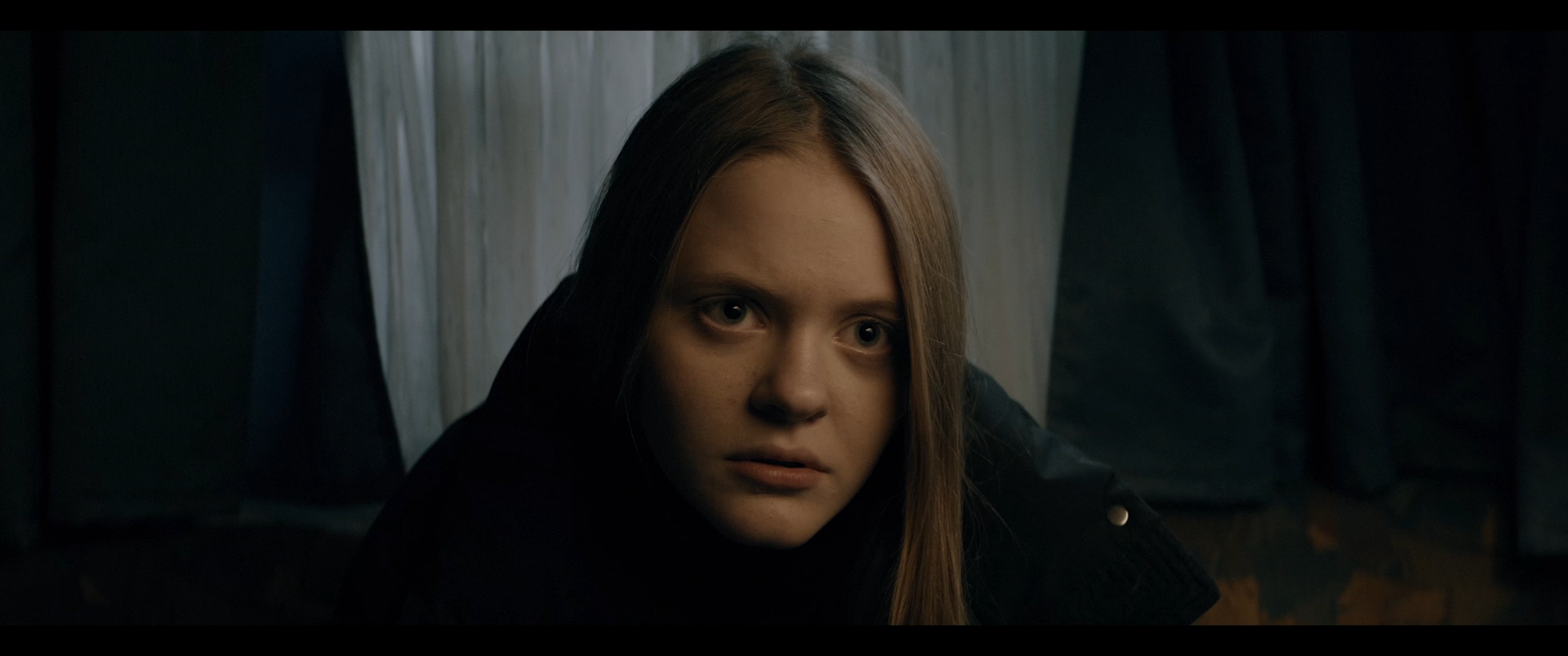 Mangul.WEB-DL.1080p.mkv_snapshot_01.01.25.png