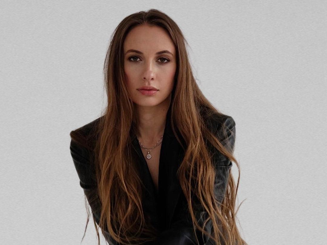 Артистка Stand Up Виктория Складчикова объявила о разводе через полтора года после свадьбы