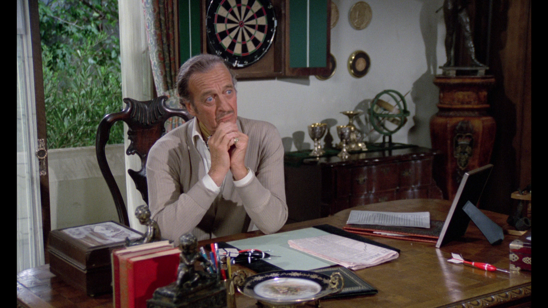 No Deposit, No Return 1976 WEB-DL 1080p.mkv_snapshot_00.50.46.png