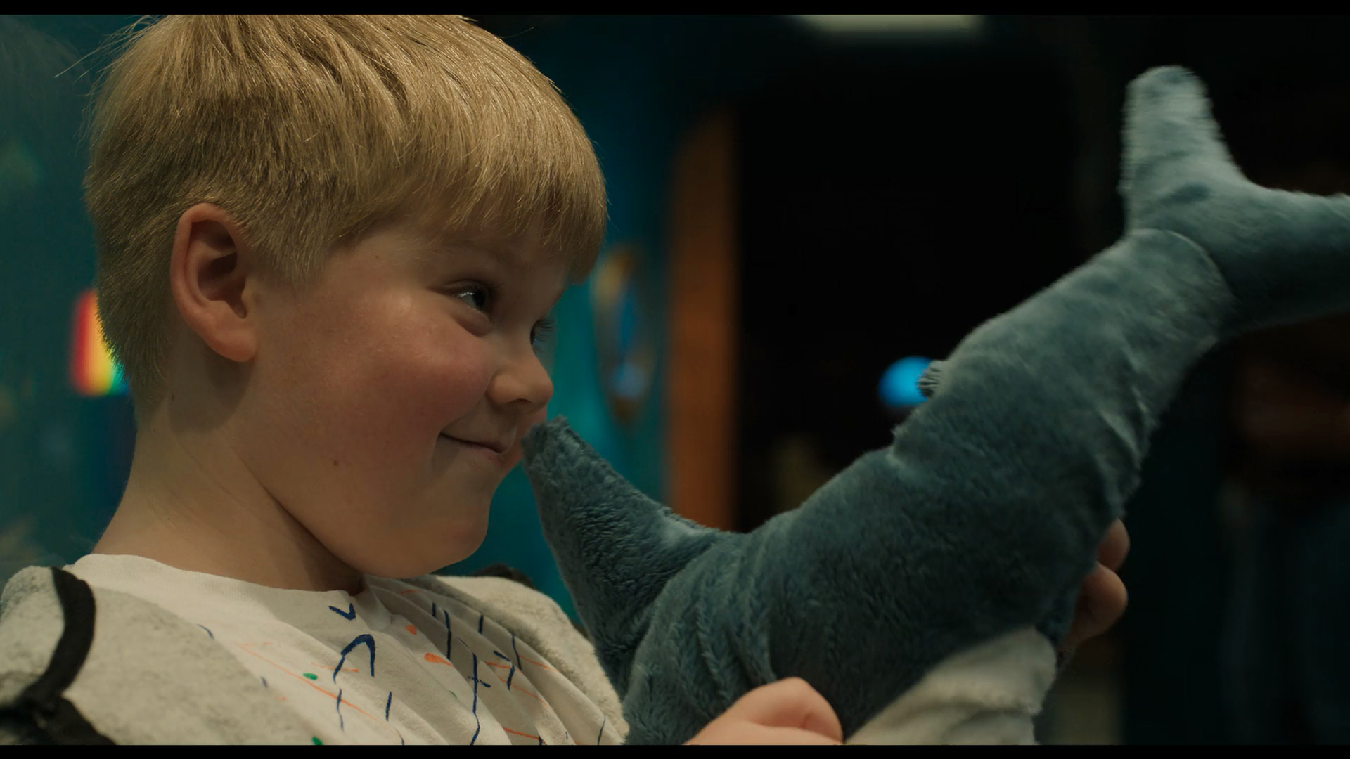 Remarkably.Bright.Creatures.2026.1080p.NF.WEB-DL.DDP5.1.Atmos.H.264.seleZen.mkv_20260508_225208.391.png