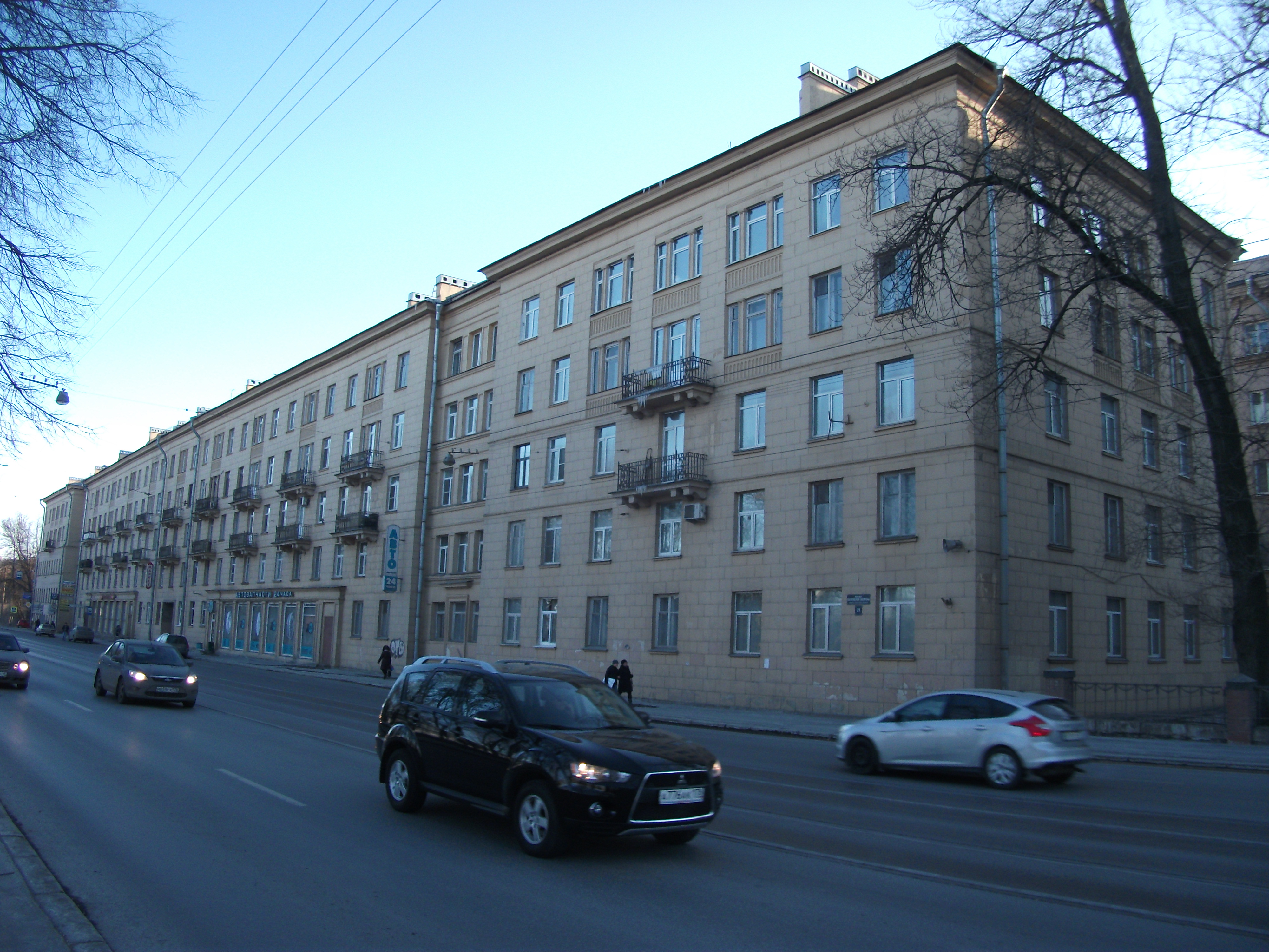 Обуховской Обороны 21 и 23_2.JPG