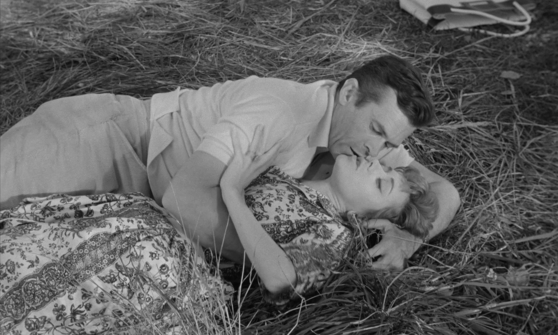 Dans l'eau qui fait des bulles (1961) AMZN WEB-DL 1080p014158.png