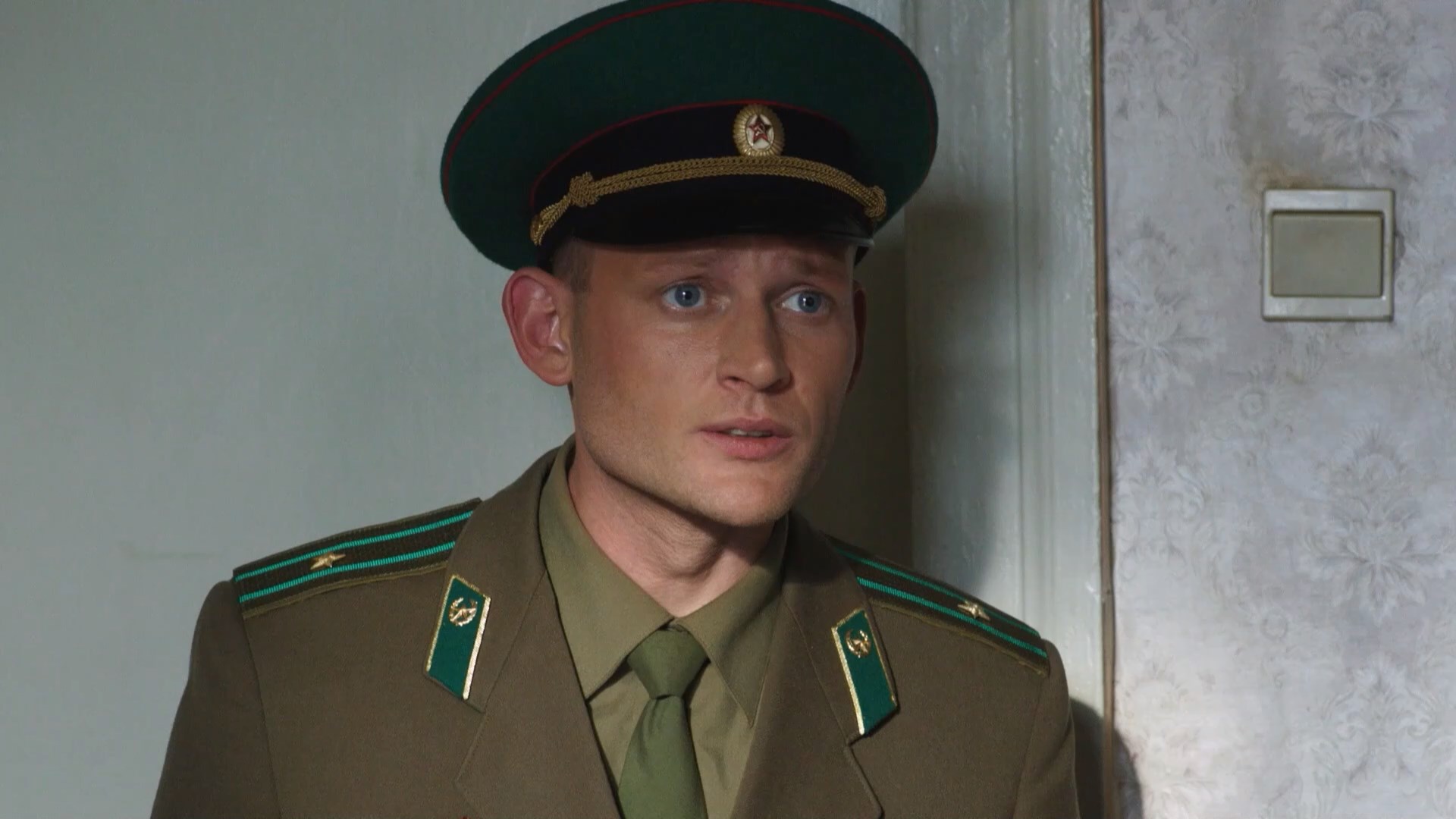17.Фильм 9. Курьеры страха_2016.WEBRip 1080p.mkv_snapshot_00.07.12.000.jpg