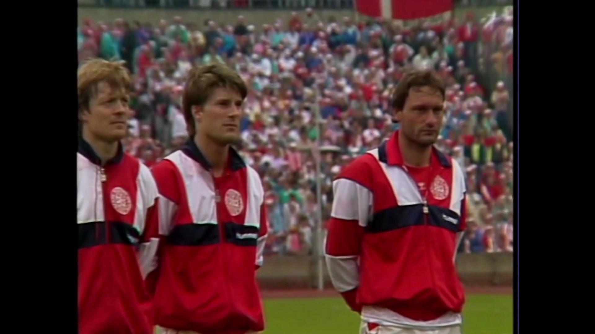 UEFA.Euro.1988.06.11.DEN-ESP.1080p50.EN.ES.mkv_000100860.png