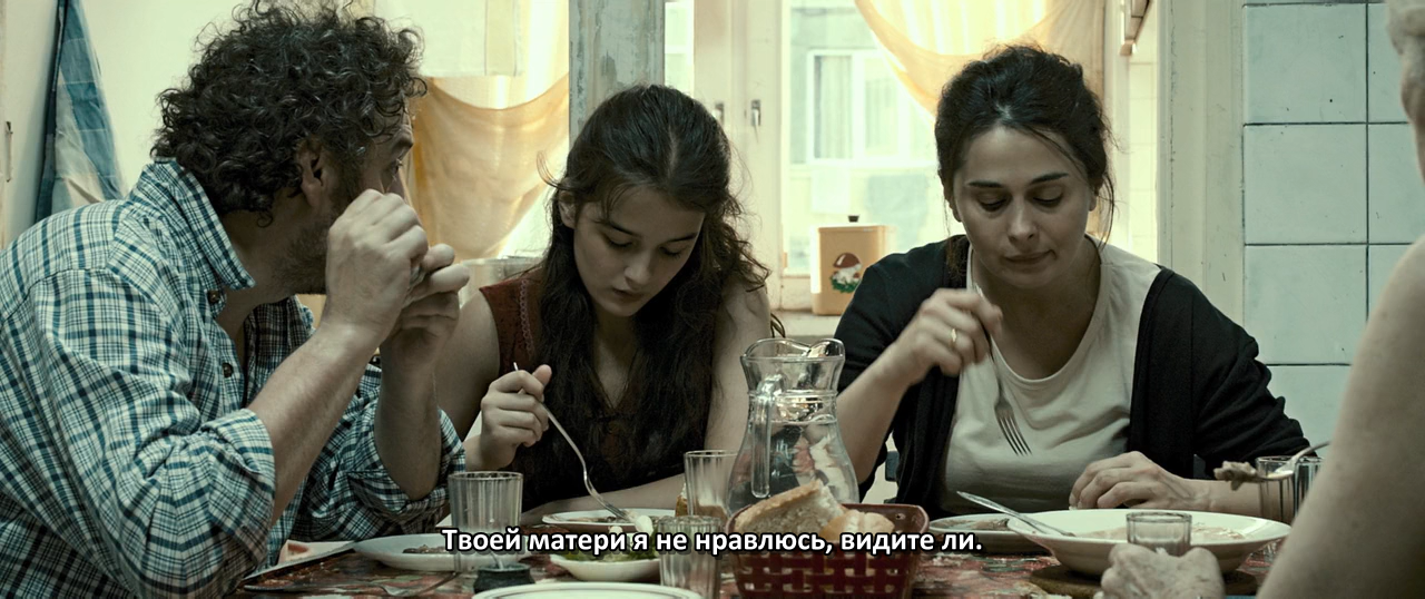 In Bloom (Eka  Natia) - Grzeli nateli dgeebi (2013)_720p BDRip_.mkv_snapshot_00.12.42.625.png