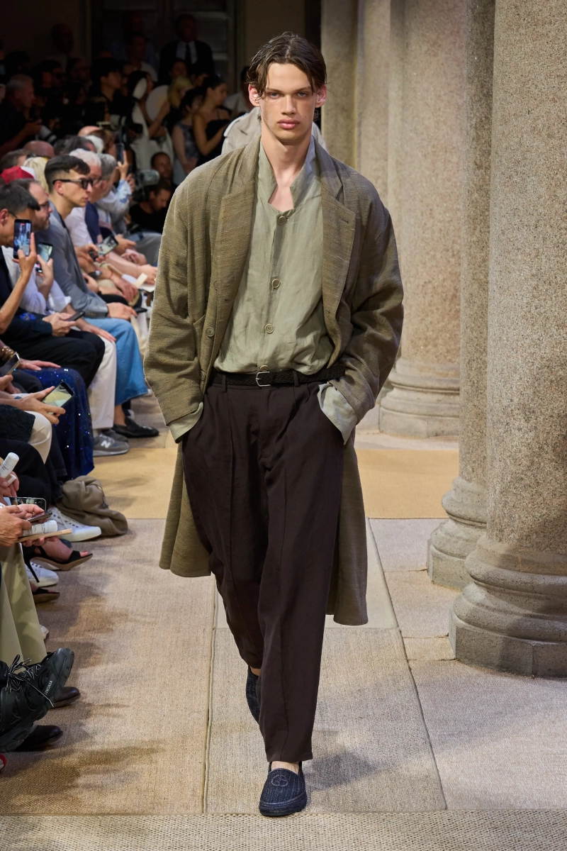 00052-giorgio-armani-spring-2027-menswear-credit-gorunway.webp