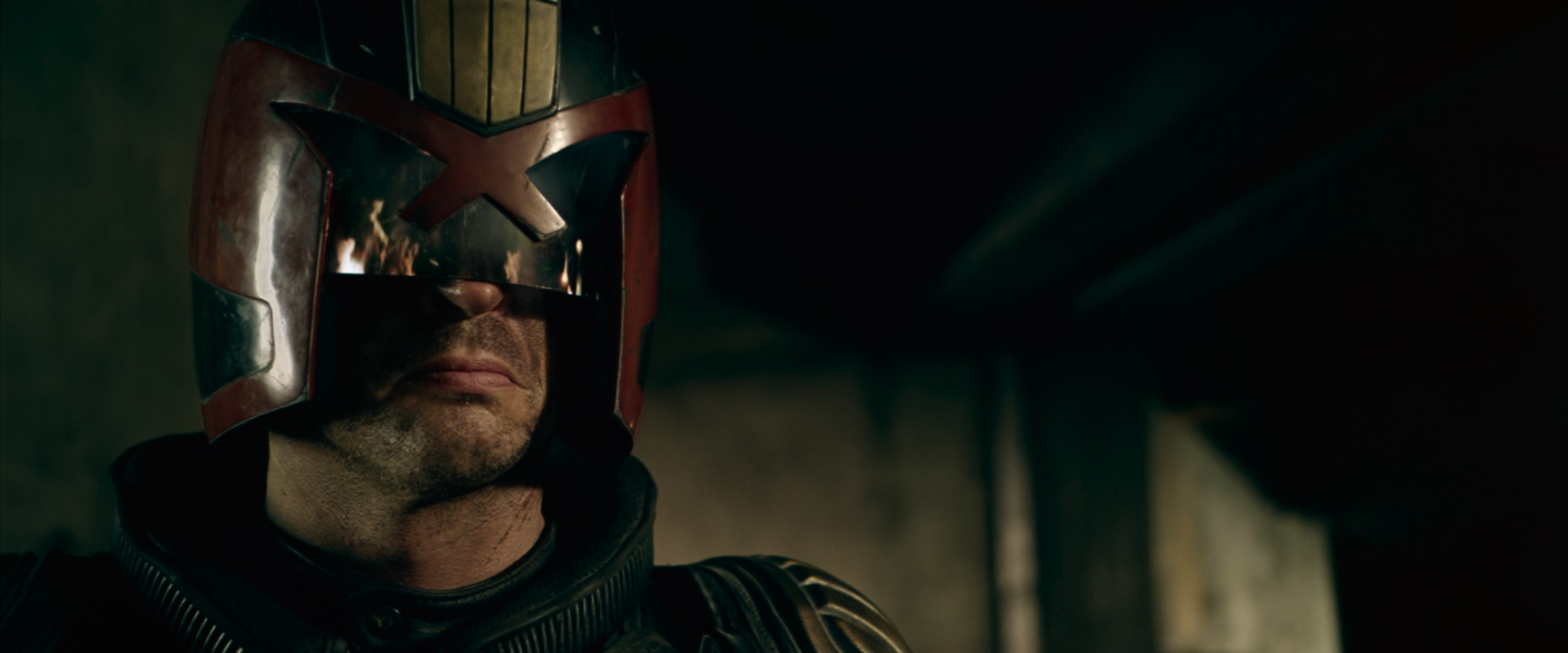 Dredd (2012) BDRip 2160p-NVENC 10 bit [HDR].mkv_snapshot_01.03.53.830.jpg