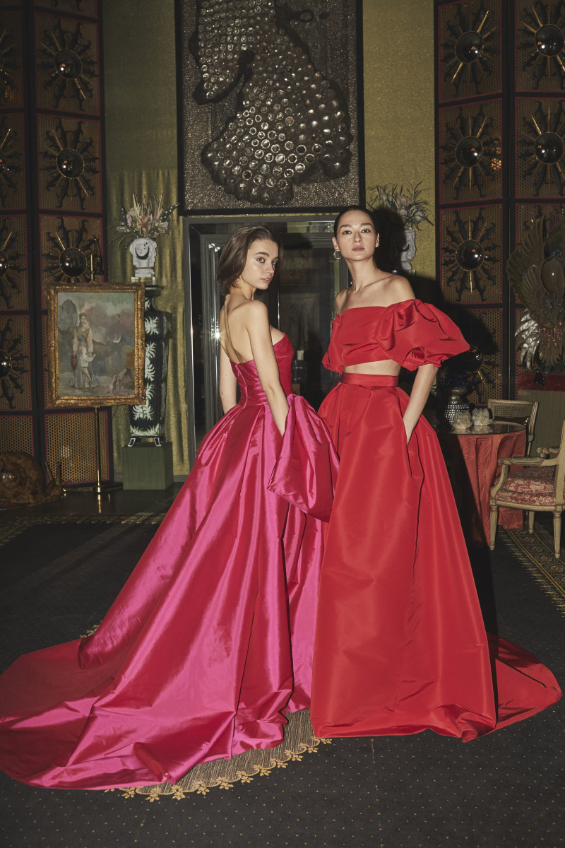 00027-monique-Lhuillier-fall-2019.jpg