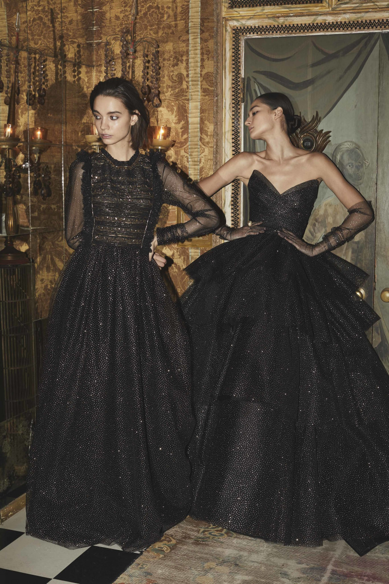 00020-monique-Lhuillier-fall-2019.jpg
