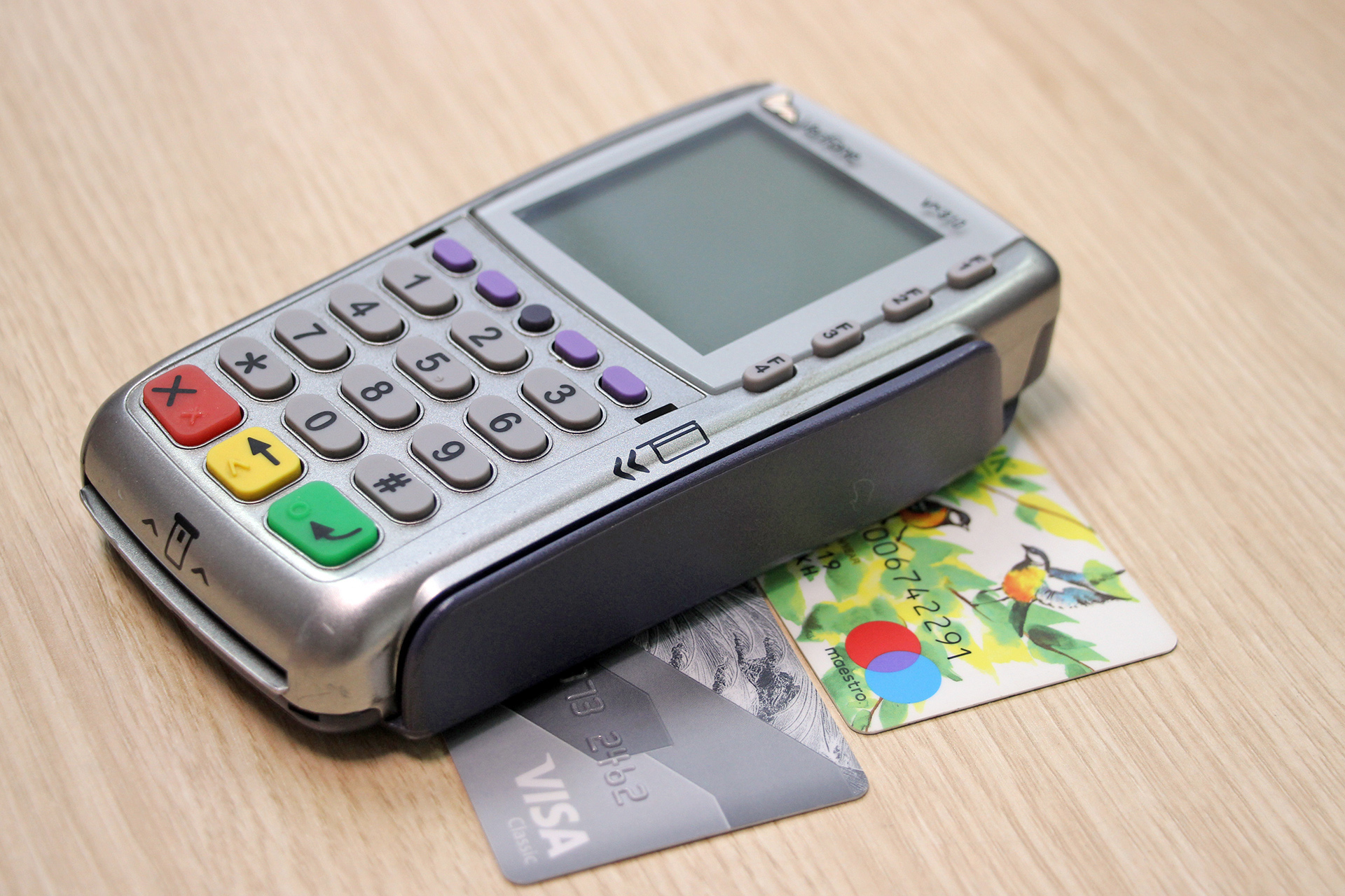 ЦБ России постепенно выводит Visa и Mastercard, запускает цифровой рубль