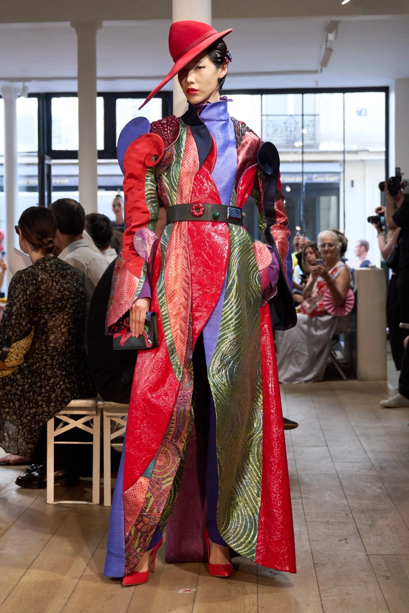 00001-ronald-van-der-kemp-fall-2026-couture-credit-gorunway.webp