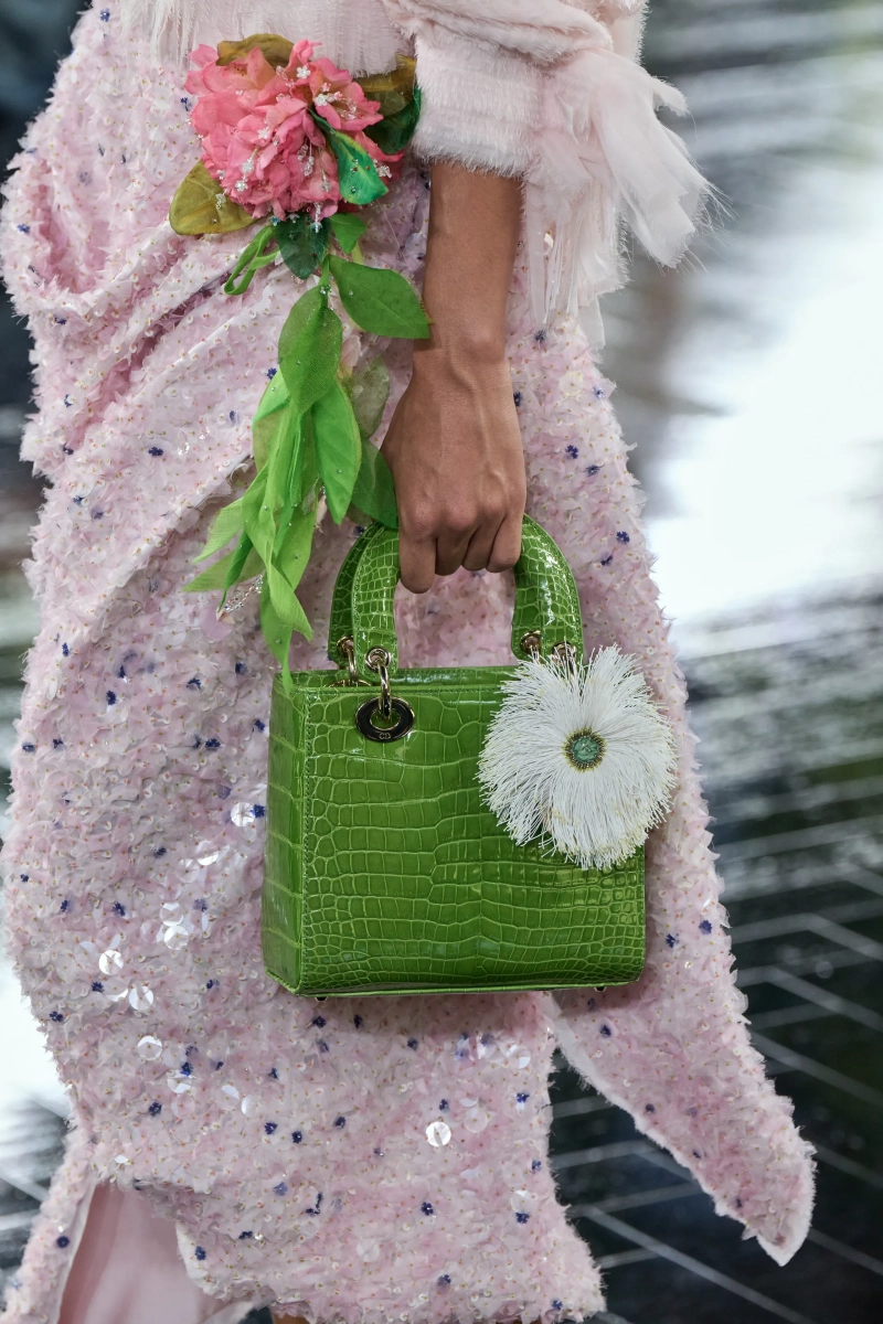 00112-christian-dior-fall-2026-couture-details-credit-gorunway.webp