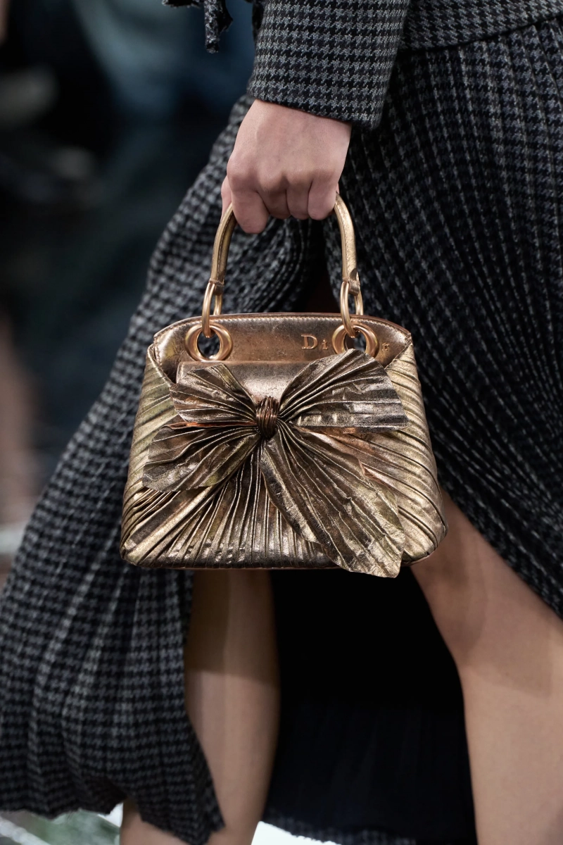 00018-christian-dior-fall-2026-couture-details-credit-gorunway.webp