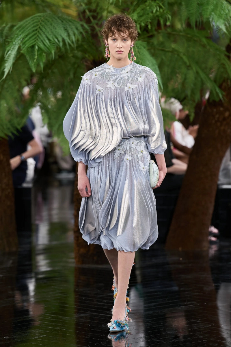 00004-christian-dior-fall-2026-couture-credit-gorunway.webp
