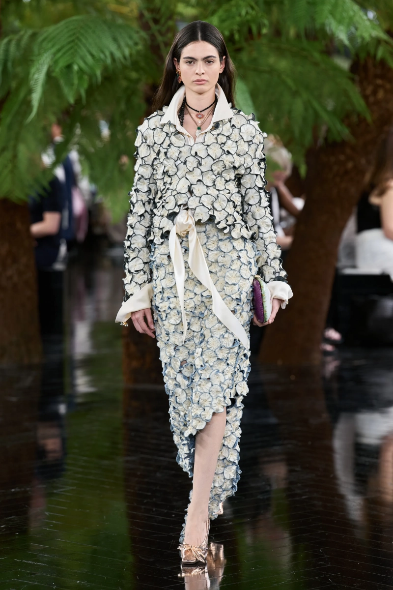 00017-christian-dior-fall-2026-couture-credit-gorunway.webp