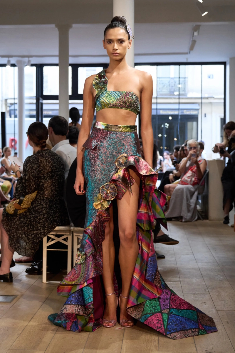 00008-ronald-van-der-kemp-fall-2026-couture-credit-gorunway.webp