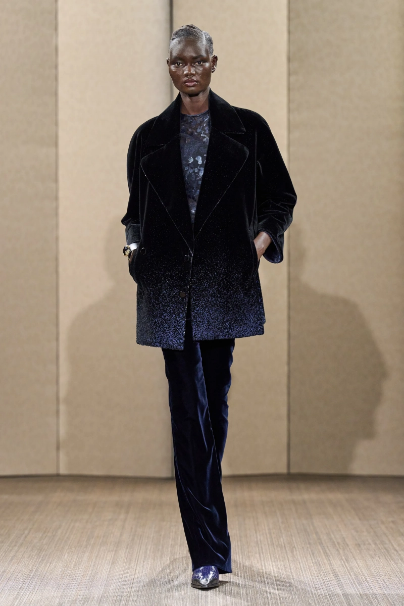 00025-armani-prive-fall-2026-couture-credit-gorunway.webp