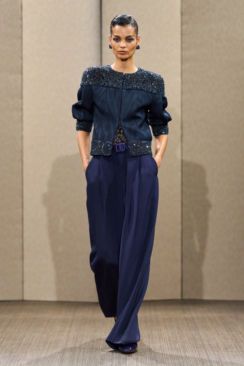 00021-armani-prive-fall-2026-couture-credit-gorunway.webp