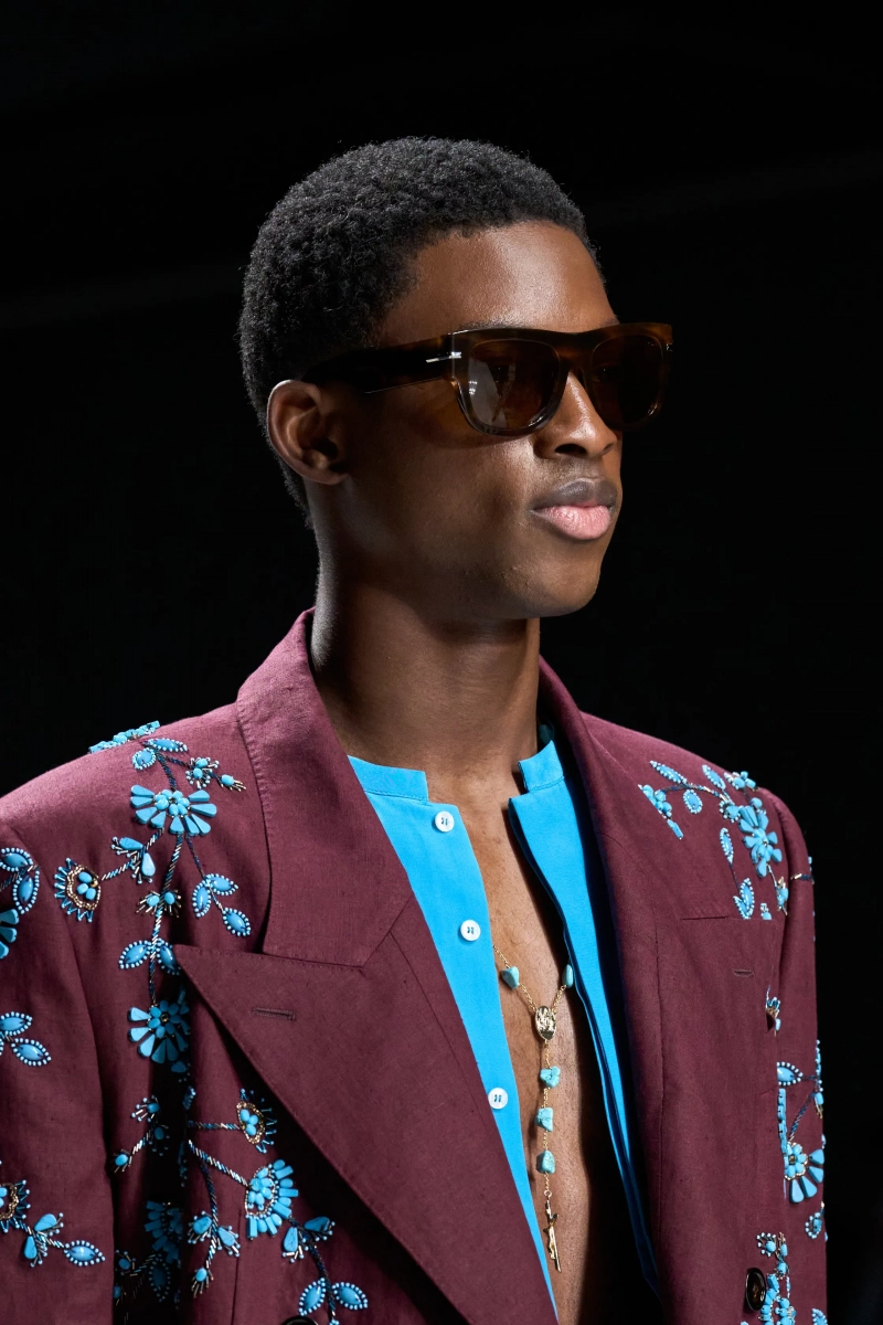 00167-dolce-and-gabbana-spring-2027-menswear-details-credit-gorunway.webp