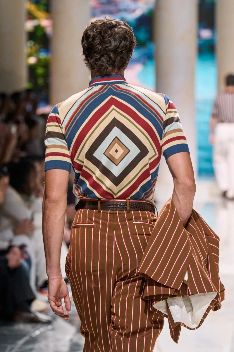 00152-dolce-and-gabbana-spring-2027-menswear-details-credit-gorunway.webp