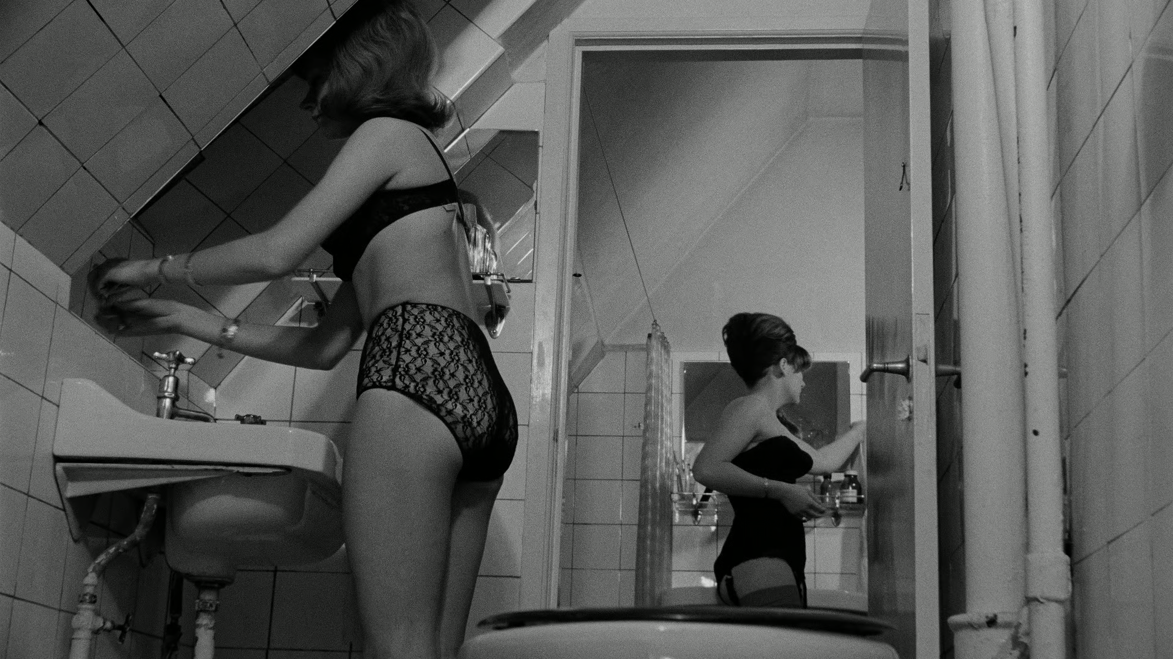 Stenbroens.helte.1965.UHD.BDRemux.2160p.SDR.mkv_snapshot_01.00.41.941.png