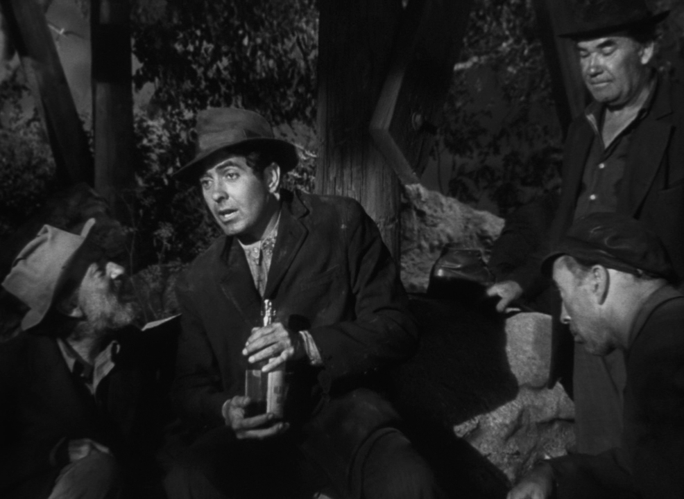 Аллея кошмаров.1947.BDRip 720p msltel.mkv_snapshot_01.42.09.523.jpg