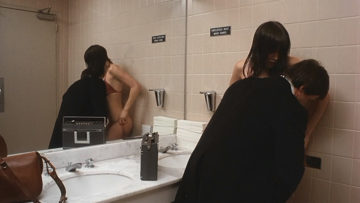 Fingers (1978, rus_DVO+eng+rus,eng_sub).mkv_20260927_184154.145.png