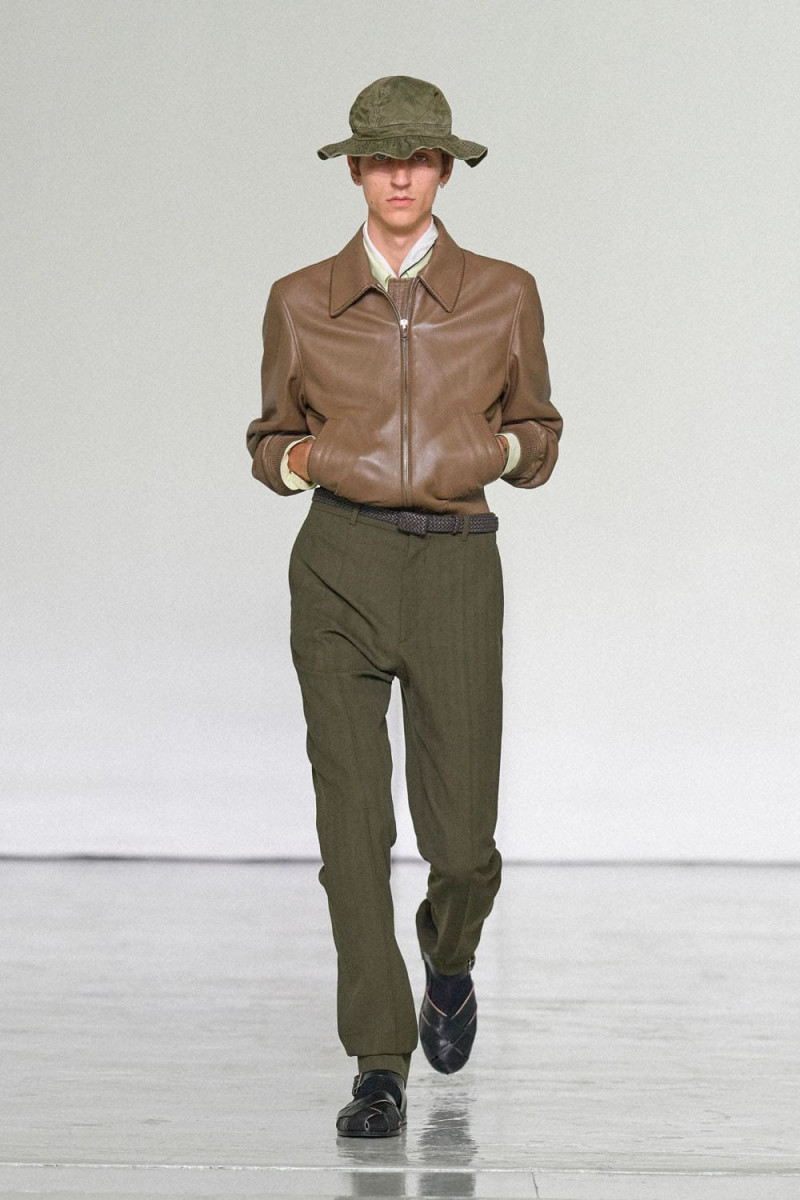 Bottega-Veneta-Spring-Summer-2027-Runway-Magazine-22.jpg