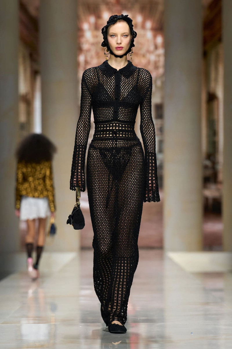 Dolce-Gabbana-Spring-Summer-2027-Runway-Magazine-54.jpg