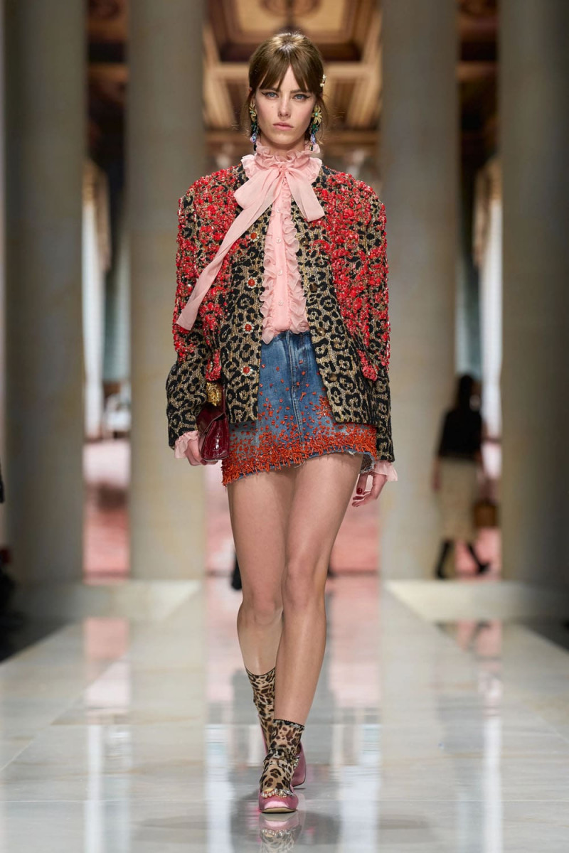Dolce-Gabbana-Spring-Summer-2027-Runway-Magazine-56.jpg