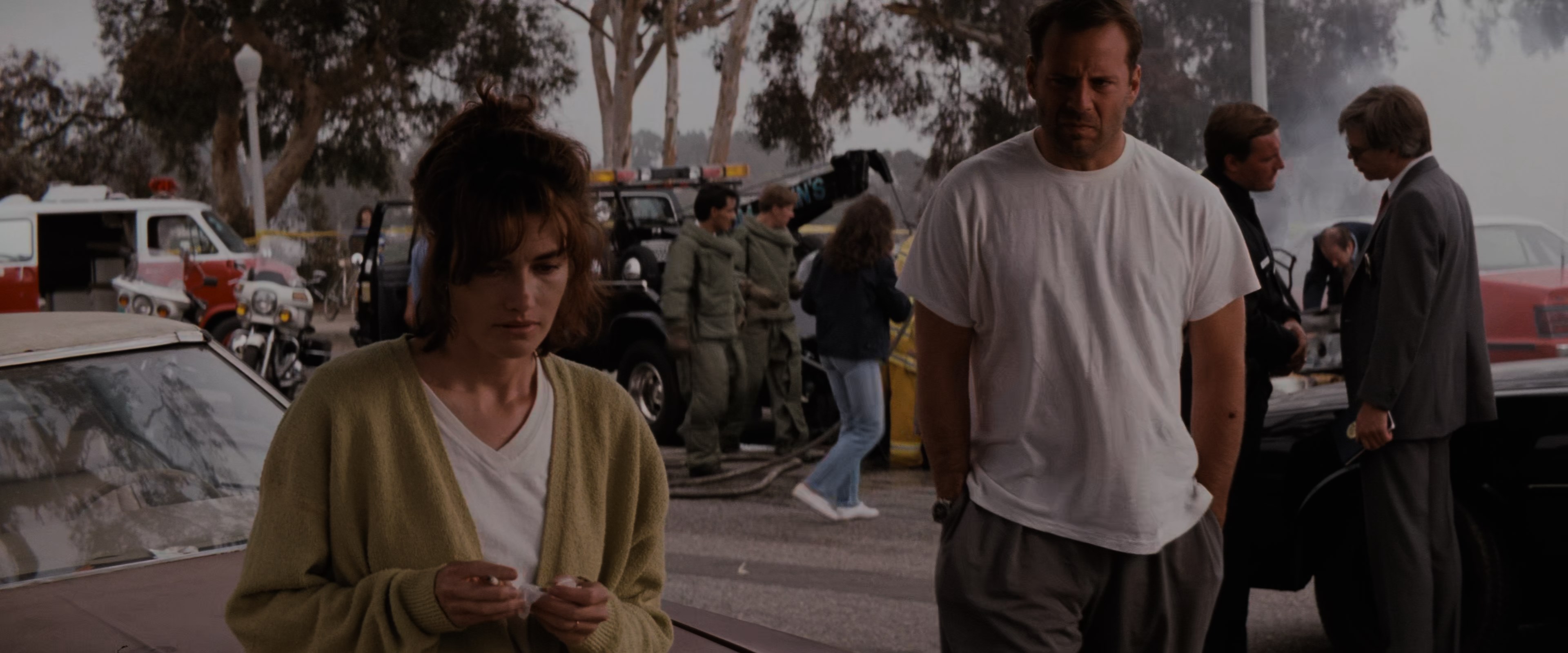 The Last Boy Scout (1991) BDRip 2160p-NVENC 10 bit.mkv_snapshot_00.18.42.401.jpg