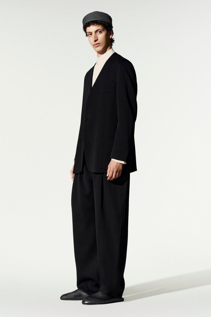 loro-piana-ss27-rtw-mfw-r-ctsy-0073.jpg