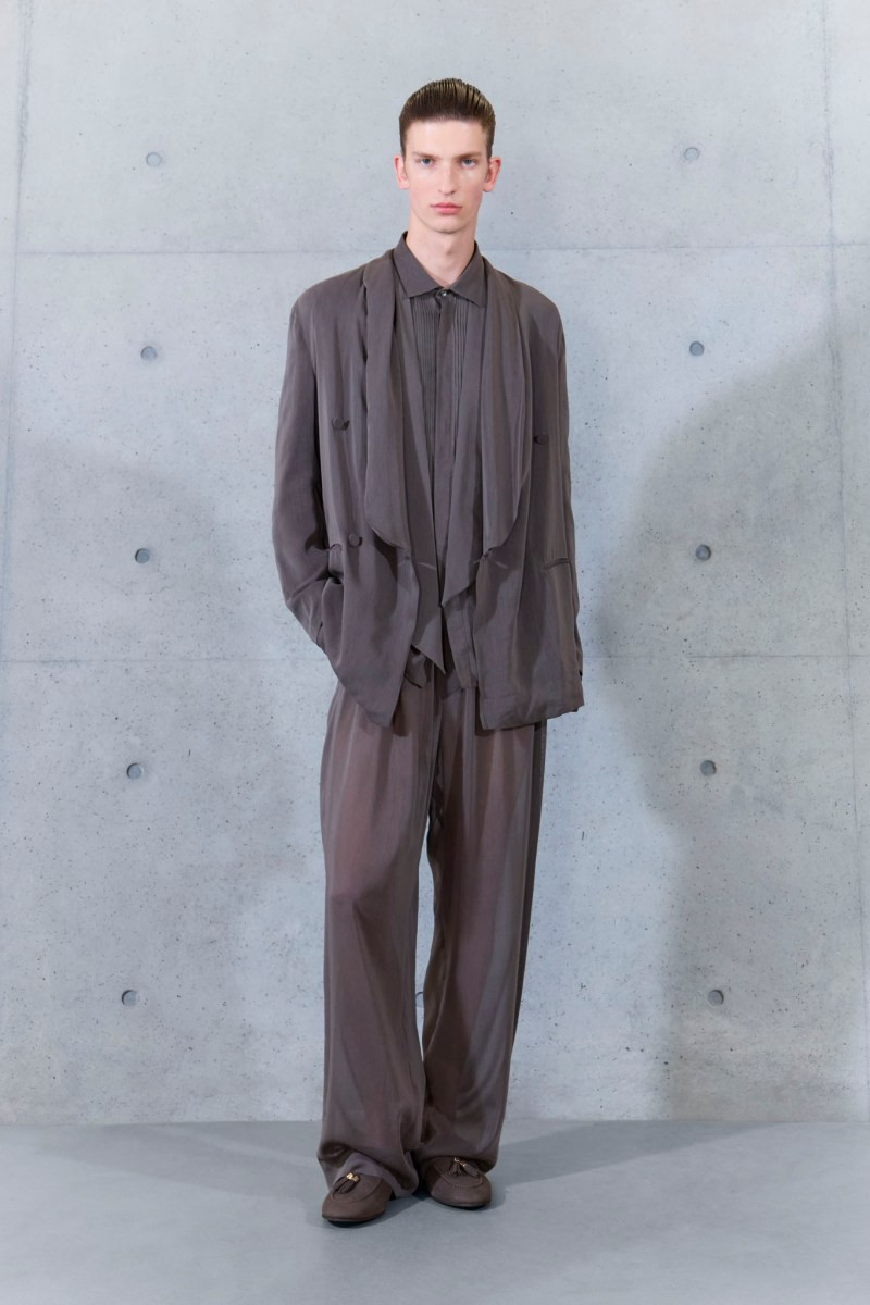 emporio-armani-spring-27-rtw-ctsy-015.jpg