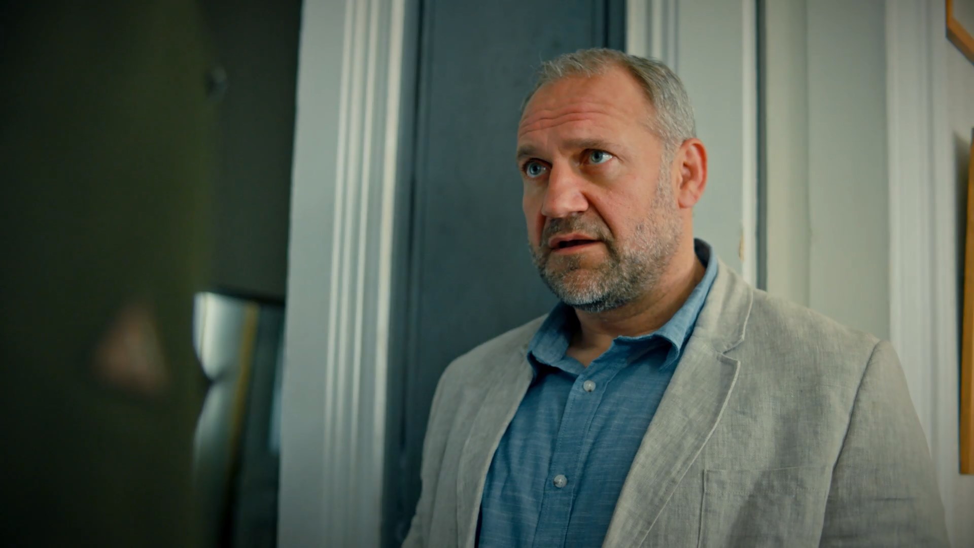 Tverskaya.S03E01.1080.WEB-DL.x264.mkv_snapshot_17.00.000.jpg