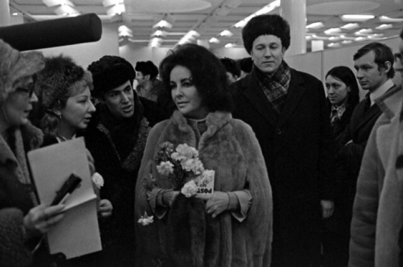 синяя птица актеры и роли россия 1976